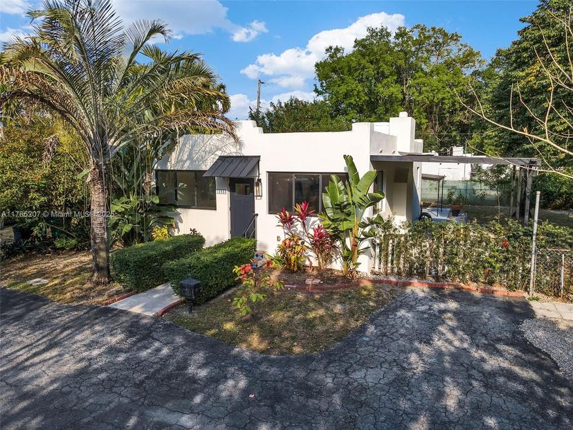 Picture of 12023 NE 8Th Ave, Biscayne Park FL 33161