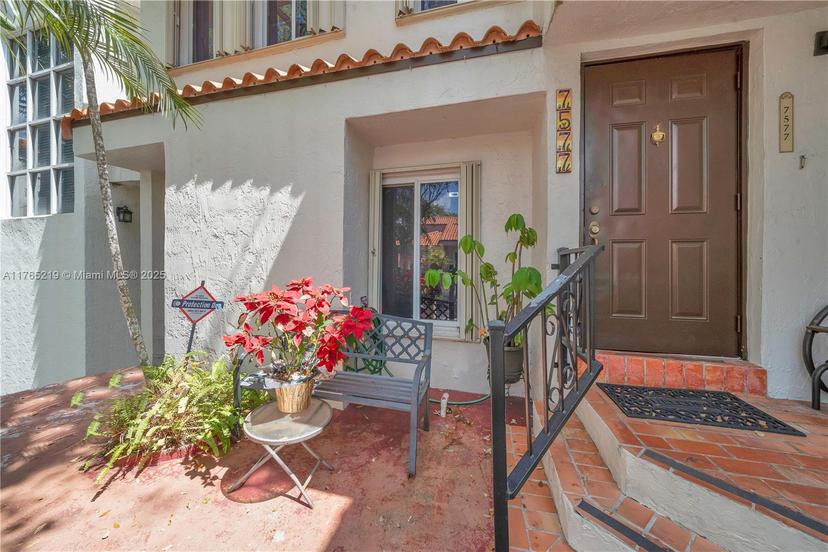 Picture of 7577 SW 109Th Pl, Miami FL 33173
