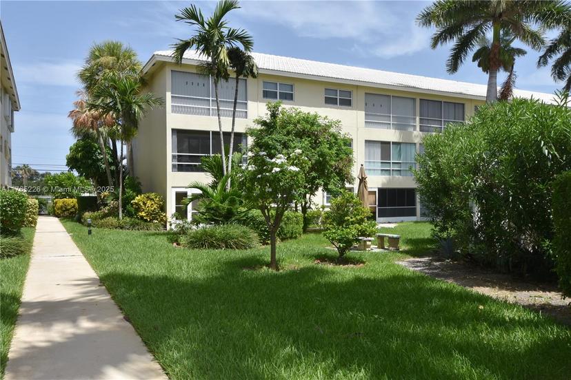 Picture of 1951 NE 39Th St # 260, Lighthouse Point FL 33064