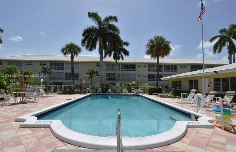 Picture of 1951 NE 39Th St # 260, Lighthouse Point FL 33064