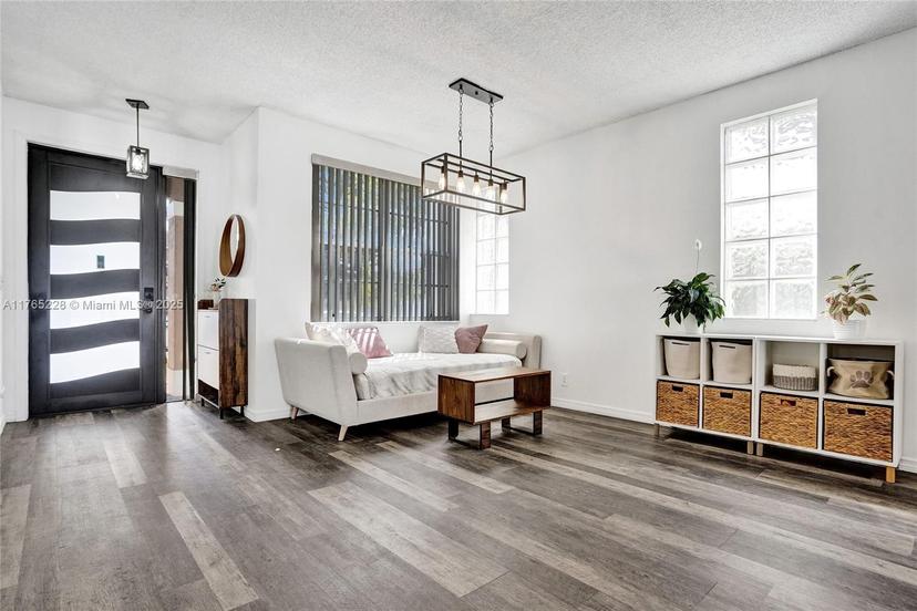 Picture of 16299 NW 19Th St, Pembroke Pines FL 33028