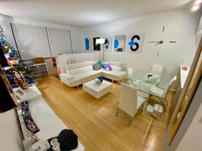 Picture of 540 Brickell Key Dr # 310, Miami FL 33131