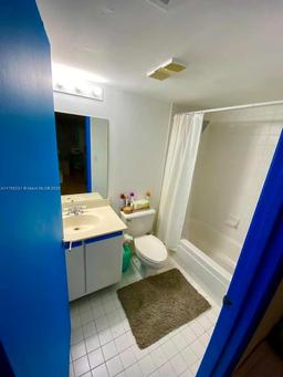 Picture of 540 Brickell Key Dr # 310, Miami, FL 33131