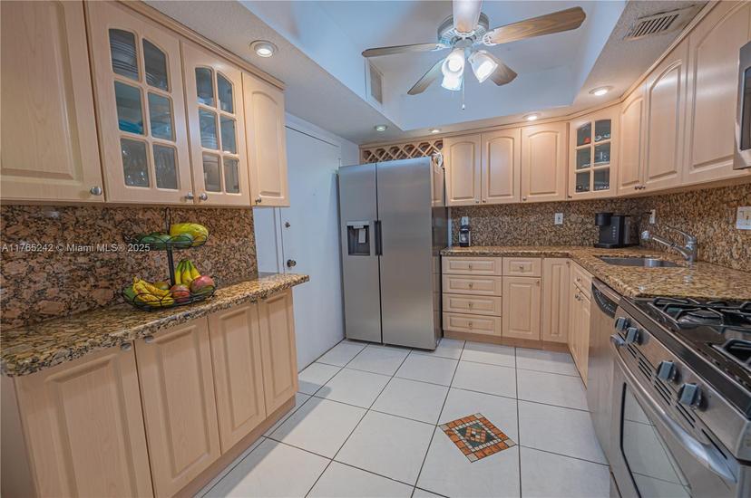 Picture of 2030 S Ocean Dr # 2204, Hallandale Beach FL 33009