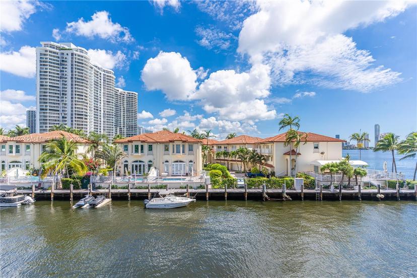 Picture of 4000 NE 170Th St # 300, North Miami Beach FL 33160