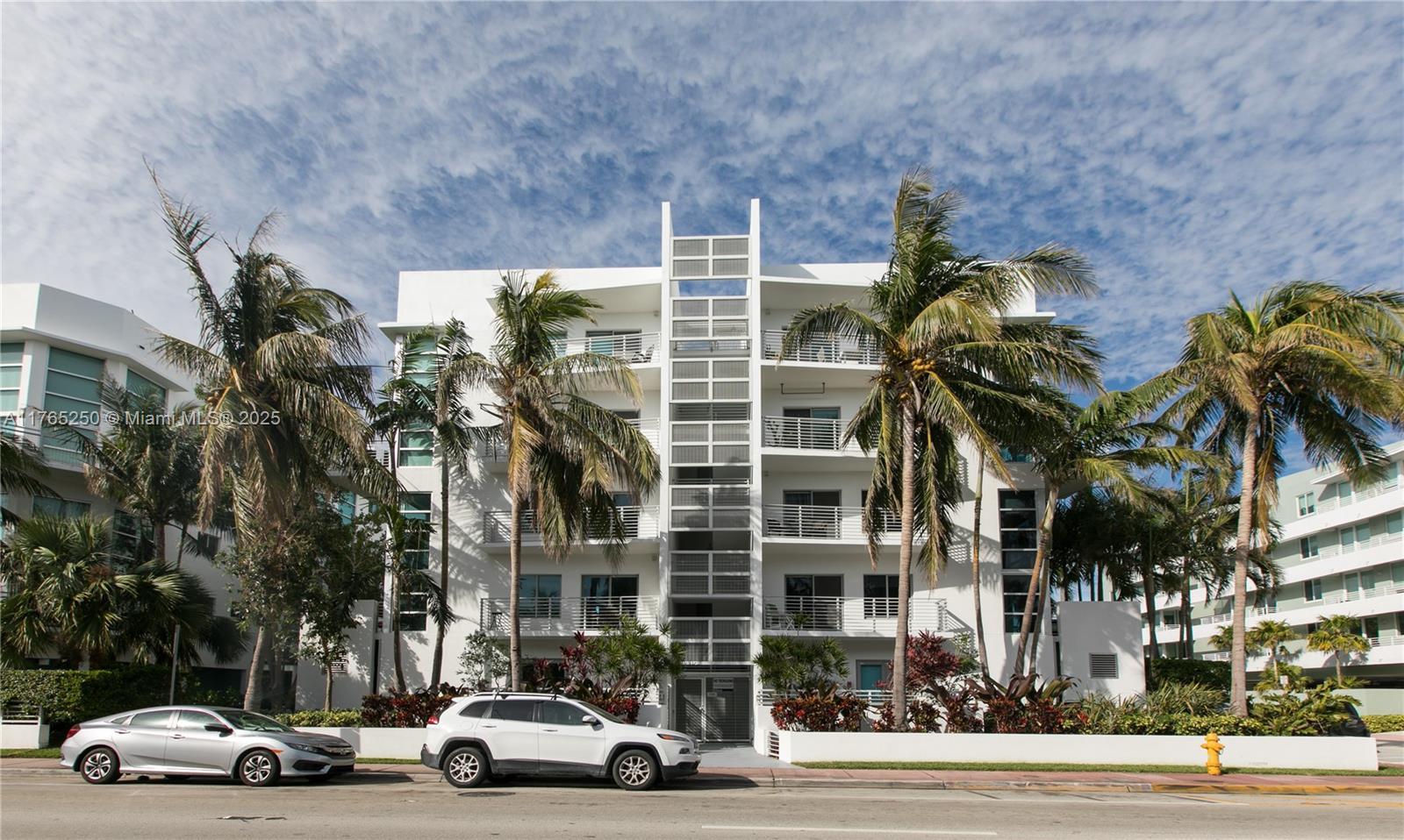 Picture of 7744 Collins Ave # 4, Miami Beach, FL 33141