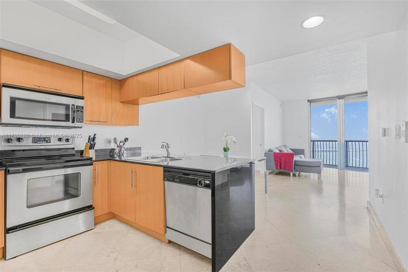 Picture of 1750 N Bayshore Dr # 5201, Miami FL 33132