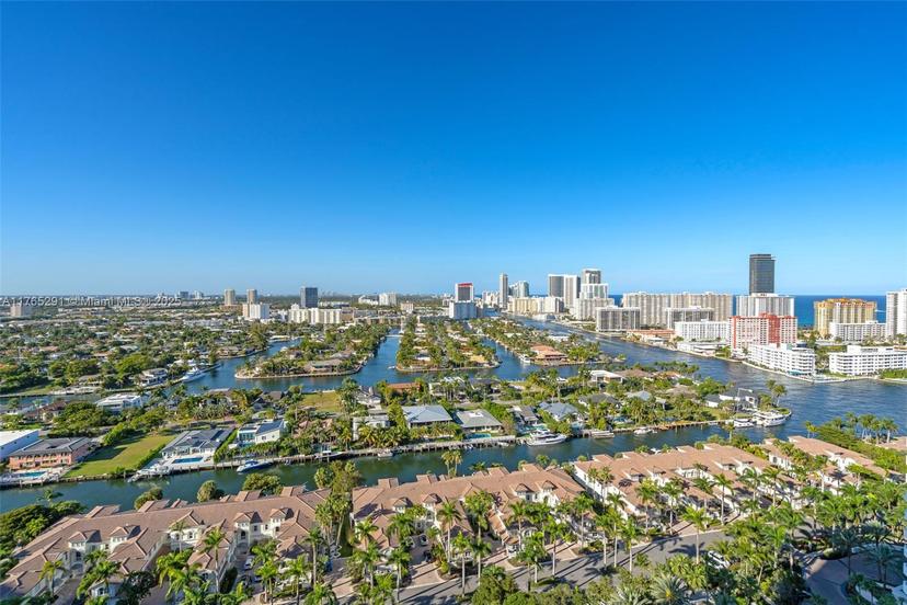 Picture of 21205 Yacht Club Dr # 2605, Aventura FL 33180