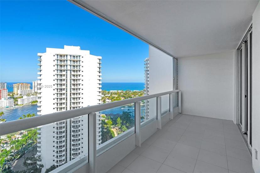 Picture of 21205 Yacht Club Dr # 2605, Aventura FL 33180
