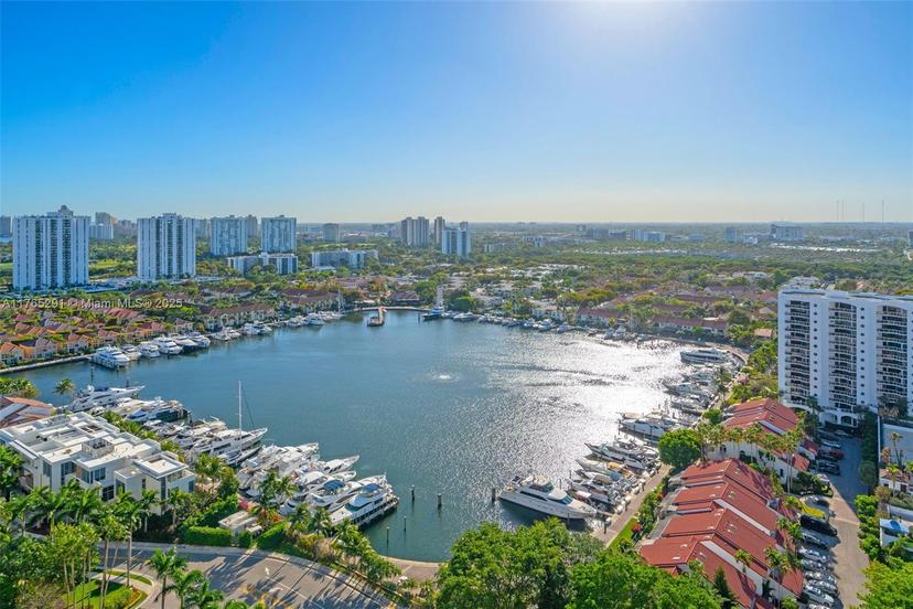 Picture of 21205 Yacht Club Dr # 2605, Aventura FL 33180