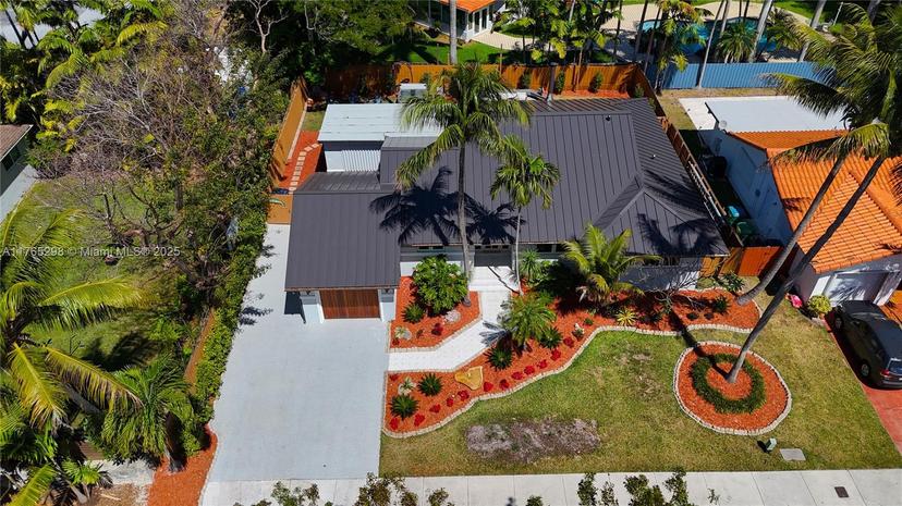 Picture of 8951 SW 160Th St, Palmetto Bay FL 33157