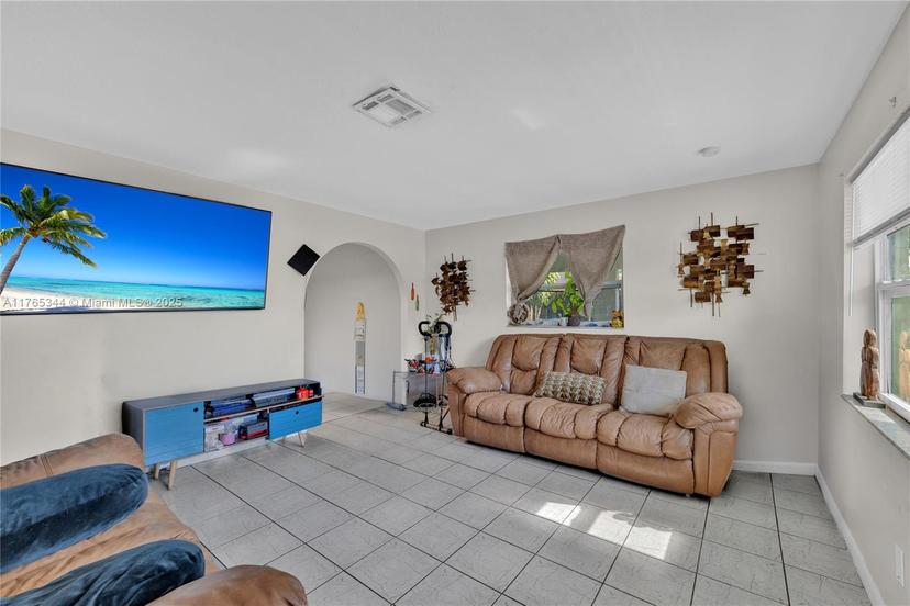 Picture of 2670 NW 42Nd Ter, Lauderhill FL 33313