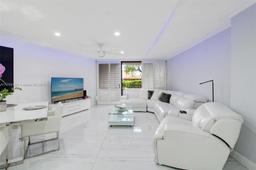 Picture of 13951 Kendale Lakes Cir # 103A, Miami, FL 33183