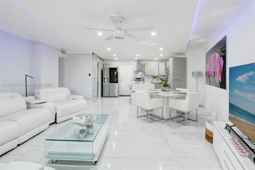Picture of 13951 Kendale Lakes Cir # 103A, Miami FL 33183