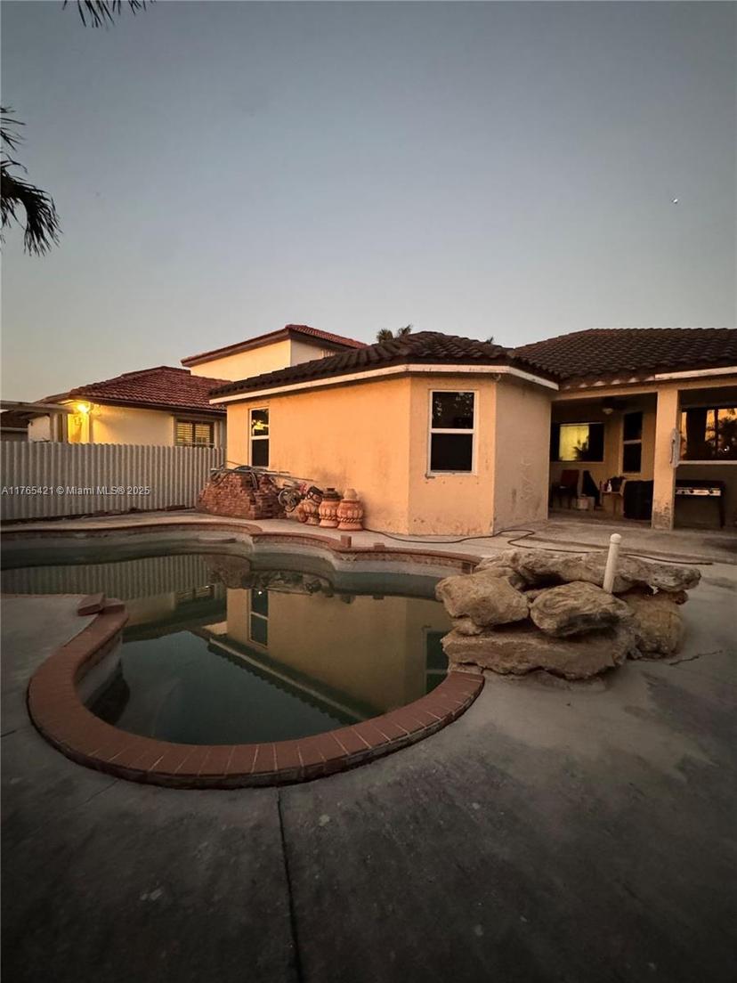 Picture of 13614 NW 9Th Ter, Miami FL 33182