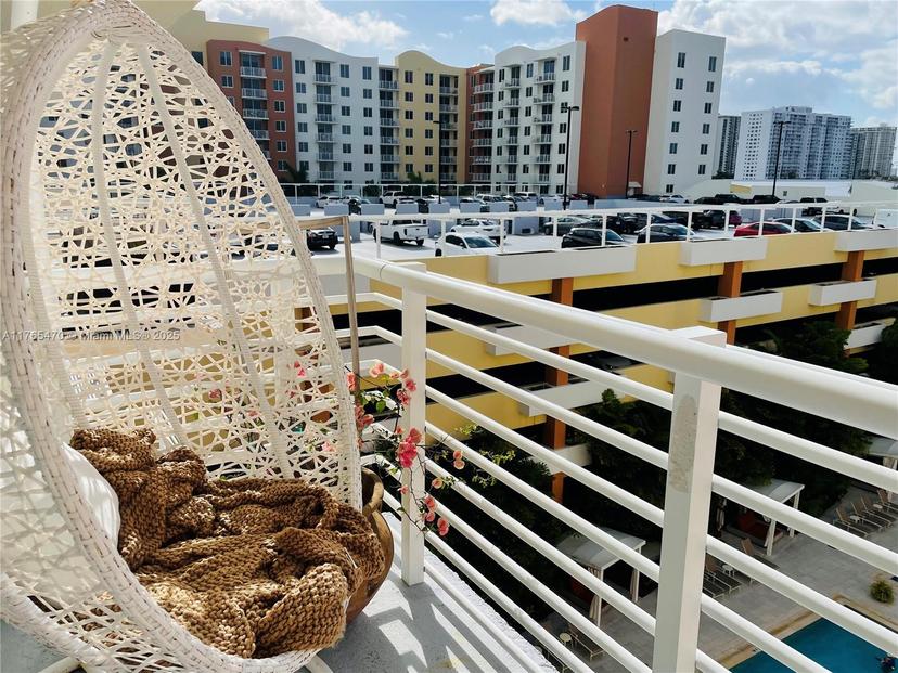 Picture of 2775 NE 187Th St # 628, Aventura FL 33180