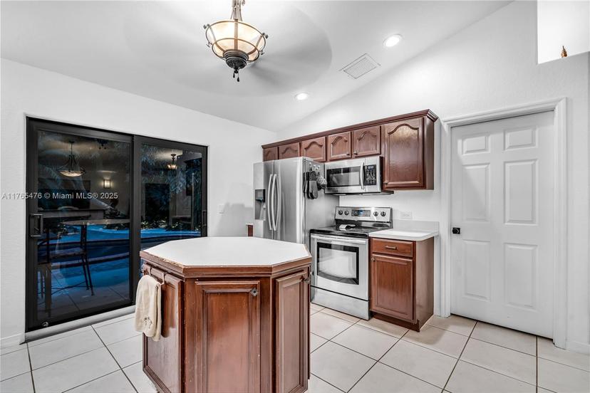 Picture of 9 Bass Ave, Key Largo FL 33037