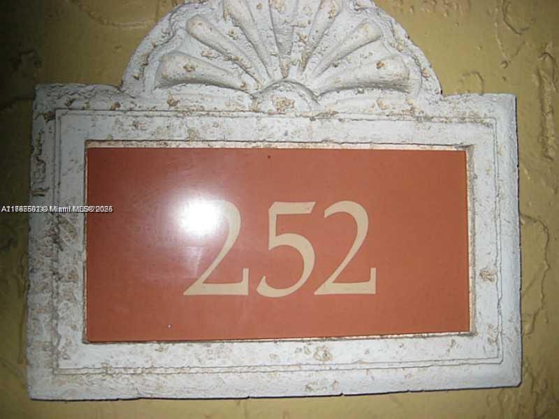 Picture of 8120 Geneva Ct # 252, Doral FL 33166