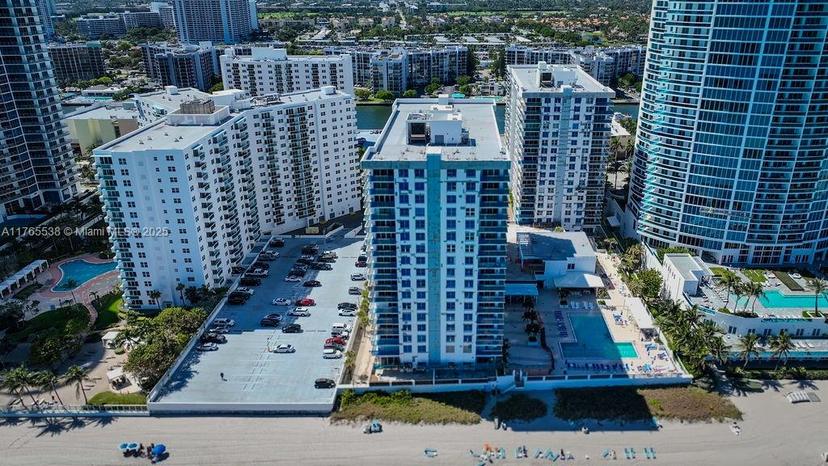Picture of 2751 S Ocean Dr # 208S, Hollywood FL 33019