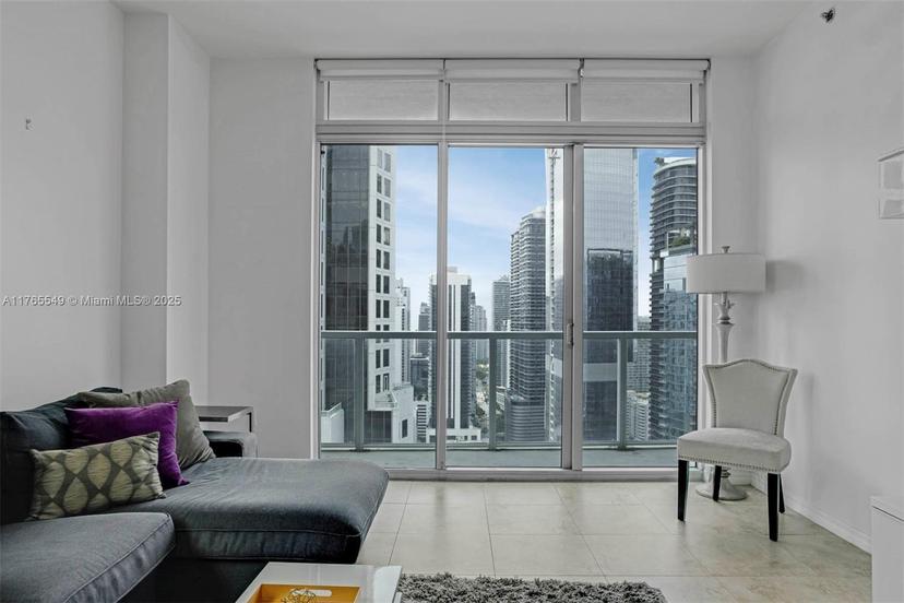 Picture of 55 SE 6Th St # 4110, Miami FL 33131