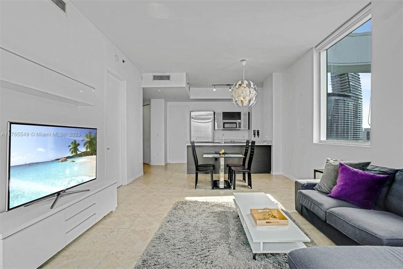 Picture of 55 SE 6Th St # 4110, Miami FL 33131