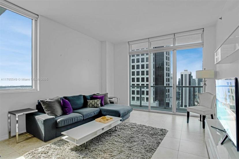 Picture of 55 SE 6Th St # 4110, Miami FL 33131