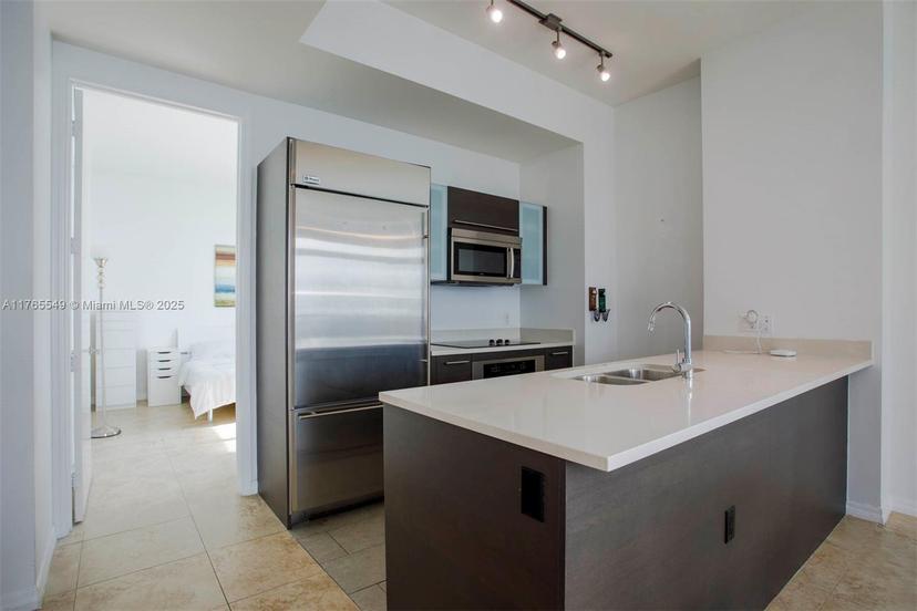 Picture of 55 SE 6Th St # 4110, Miami FL 33131