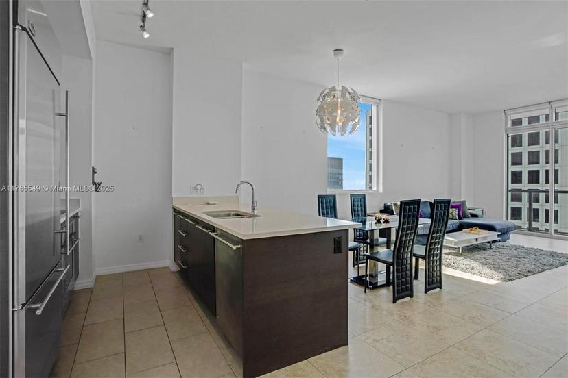 Picture of 55 SE 6Th St # 4110, Miami FL 33131