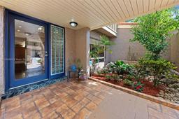 Picture of 703 Saint Andrews Rd # 78, Hollywood, FL 33021