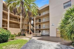 Picture of 2811 Somerset Dr # 405, Lauderdale Lakes, FL 33311