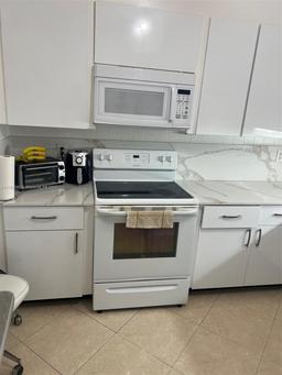 Picture of 9801 Collins Ave # 8M, Bal Harbour, FL 33154