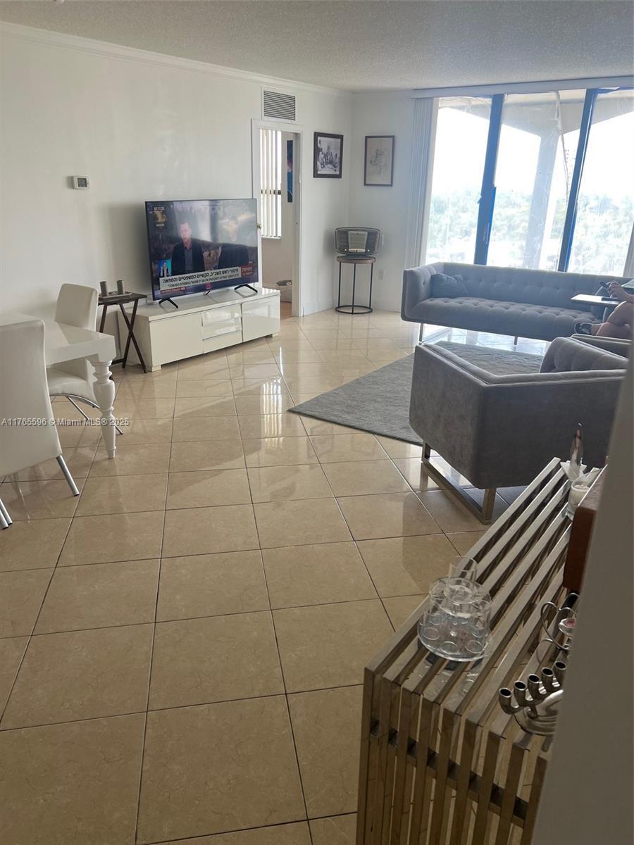 Picture of 9801 Collins Ave # 8M, Bal Harbour, FL 33154