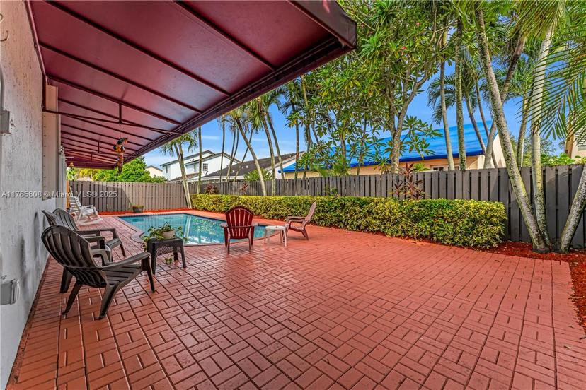 Picture of 15963 SW 97Th Ter, Miami FL 33196