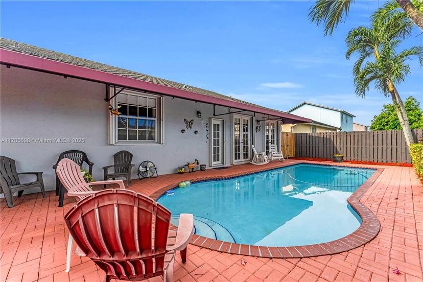 Picture of 15963 SW 97Th Ter, Miami FL 33196