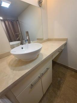 Picture of 230 174Th St # 1404, Sunny Isles Beach, FL 33160