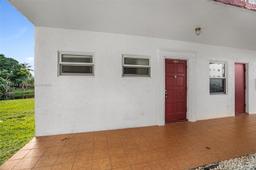 Picture of 4270 NW 40Th St # 106, Lauderdale Lakes, FL 33319