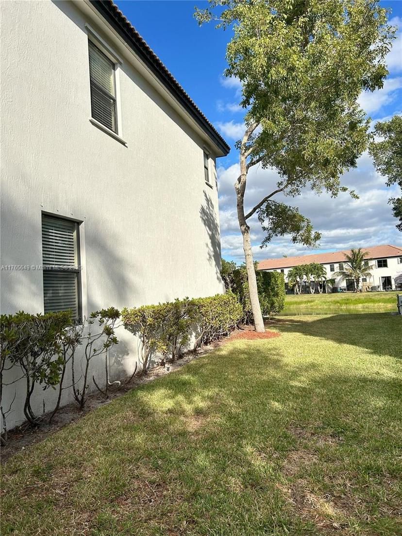 Picture of 4245 SW 164Th Path # 4245, Miami FL 33185