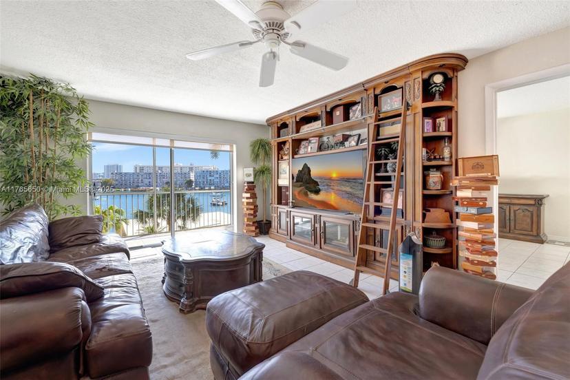 Picture of 2200 Diana Dr # 310, Hallandale Beach FL 33009