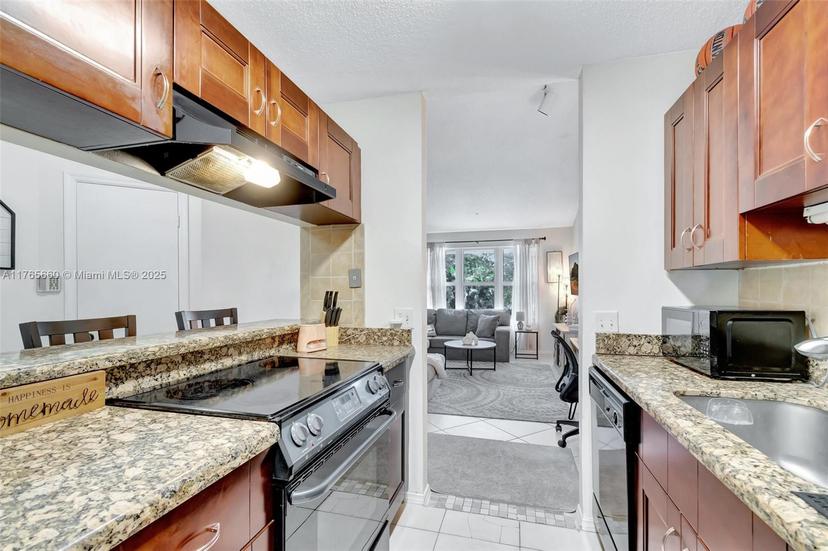 Picture of 2307 N Congress Ave # 28, Boynton Beach FL 33426