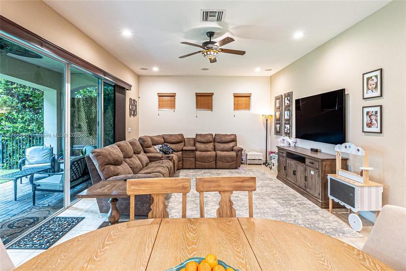 Picture of 8001 NW 125Th Ter, Parkland FL 33076