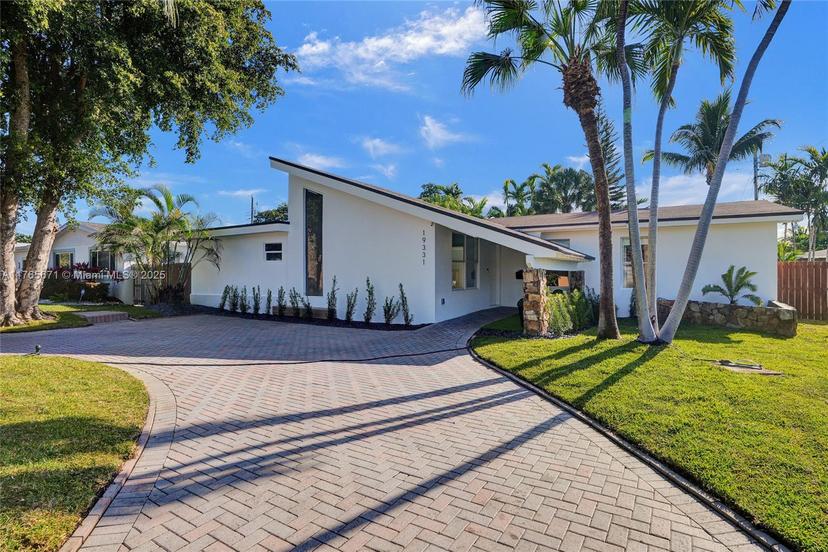 Picture of 19331 NE 18Th Ct, Miami FL 33179
