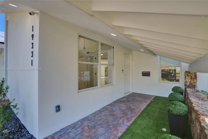 Picture of 19331 NE 18Th Ct, Miami FL 33179