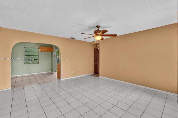 Picture of 2941 NW 69Th Ter, Miami FL 33147