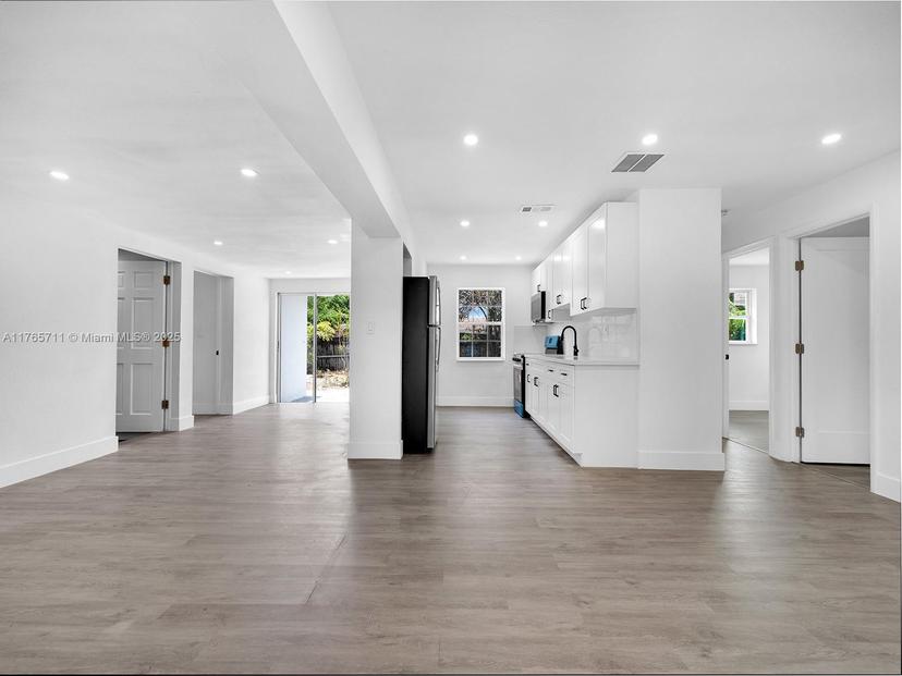 Picture of 3050 NE 13Th Ave, Pompano Beach FL 33064