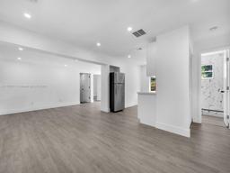 Picture of 3050 NE 13Th Ave, Pompano Beach, FL 33064
