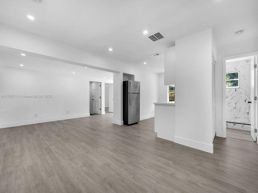 Picture of 3050 NE 13Th Ave, Pompano Beach FL 33064