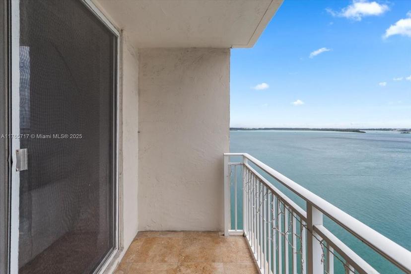 Picture of 770 Claughton Island Dr # 1614, Miami FL 33131