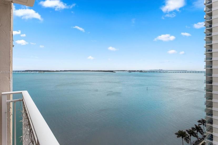 Picture of 770 Claughton Island Dr # 1614, Miami FL 33131