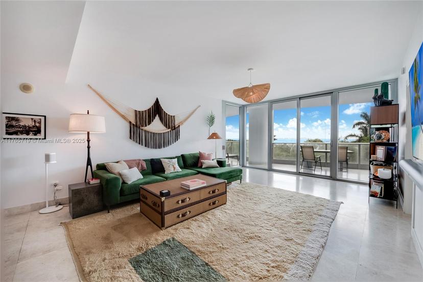 Picture of 2627 S Bayshore Dr # 605, Miami FL 33133