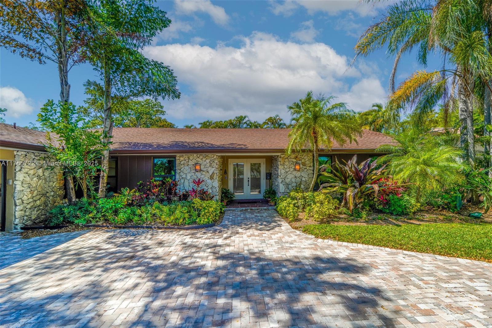 Picture of 20340 NE 21St Ave, Miami, FL 33179